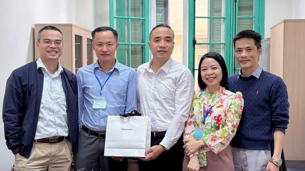 Tinh thần Chủ tịch Tập đoàn tiếp sức người Viettel CĐS cho các cơ quan Đảng