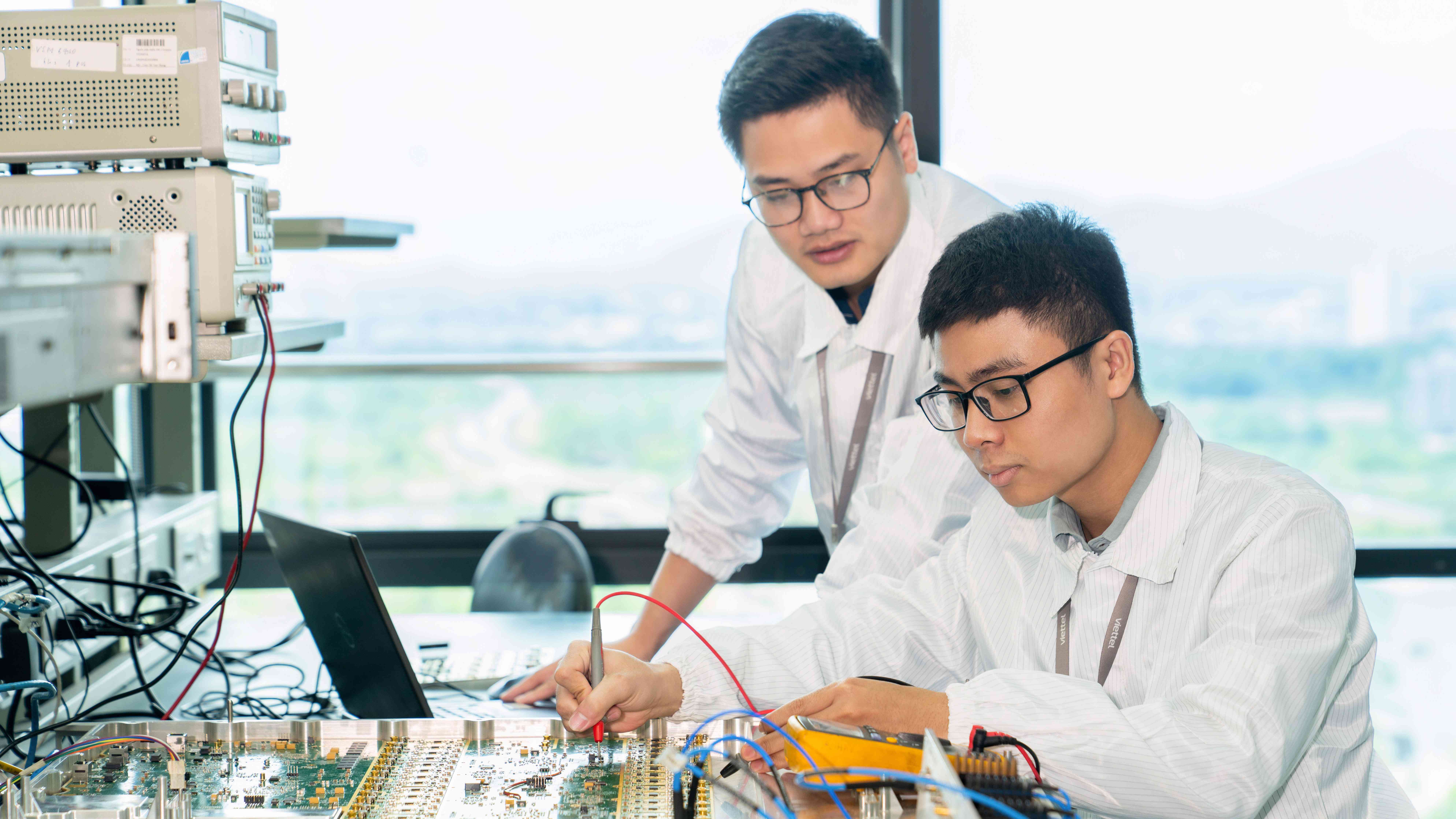 CBNV đề xuất chính sách học bổng Tiến sĩ