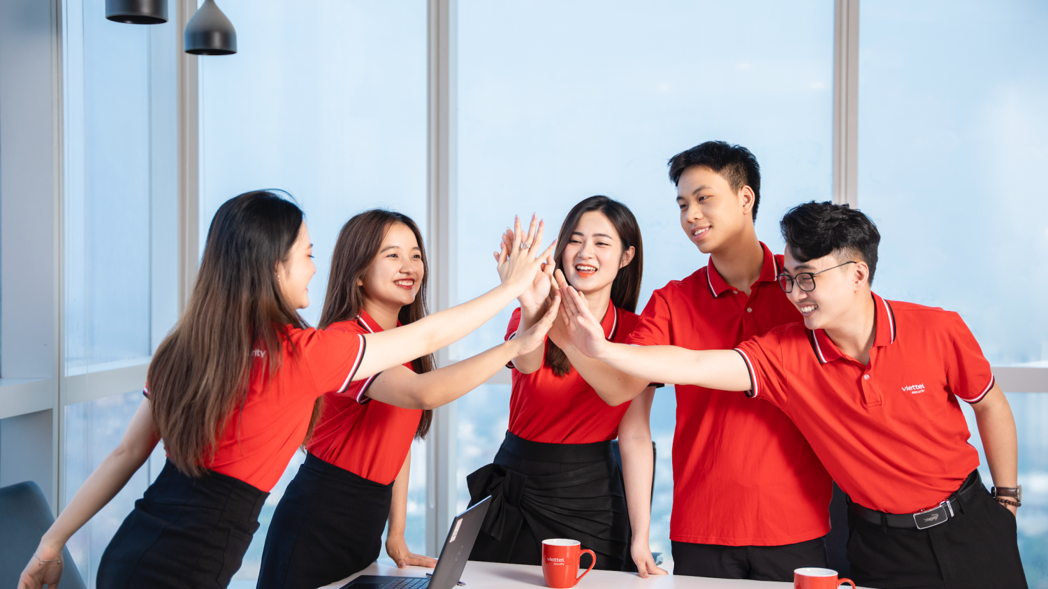 Ứng xử tại nơi làm việc: Chúng ta xem Viettel là ngôi nhà thứ 2 của mình