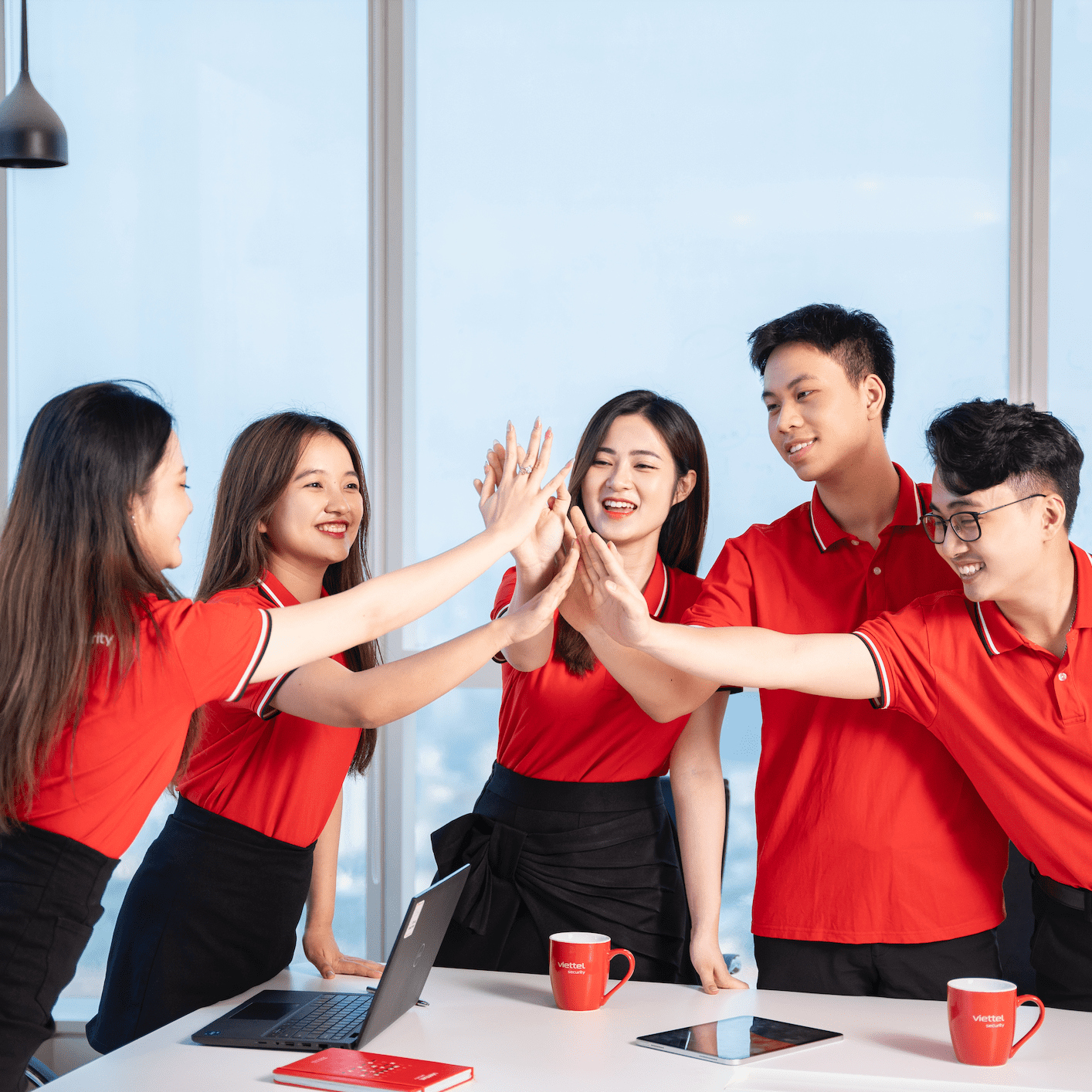 Ứng xử tại nơi làm việc: Chúng ta xem Viettel là ngôi nhà thứ 2 của mình