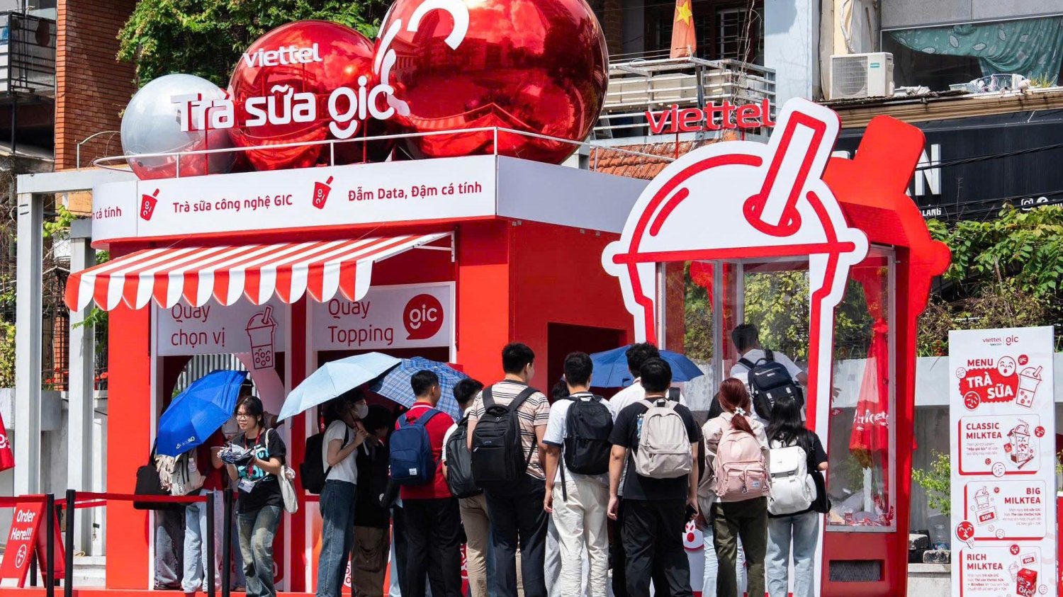 Gói dịch vụ đặc biệt của Viettel kết hợp TikTok Uni Tour thu hút giới trẻ