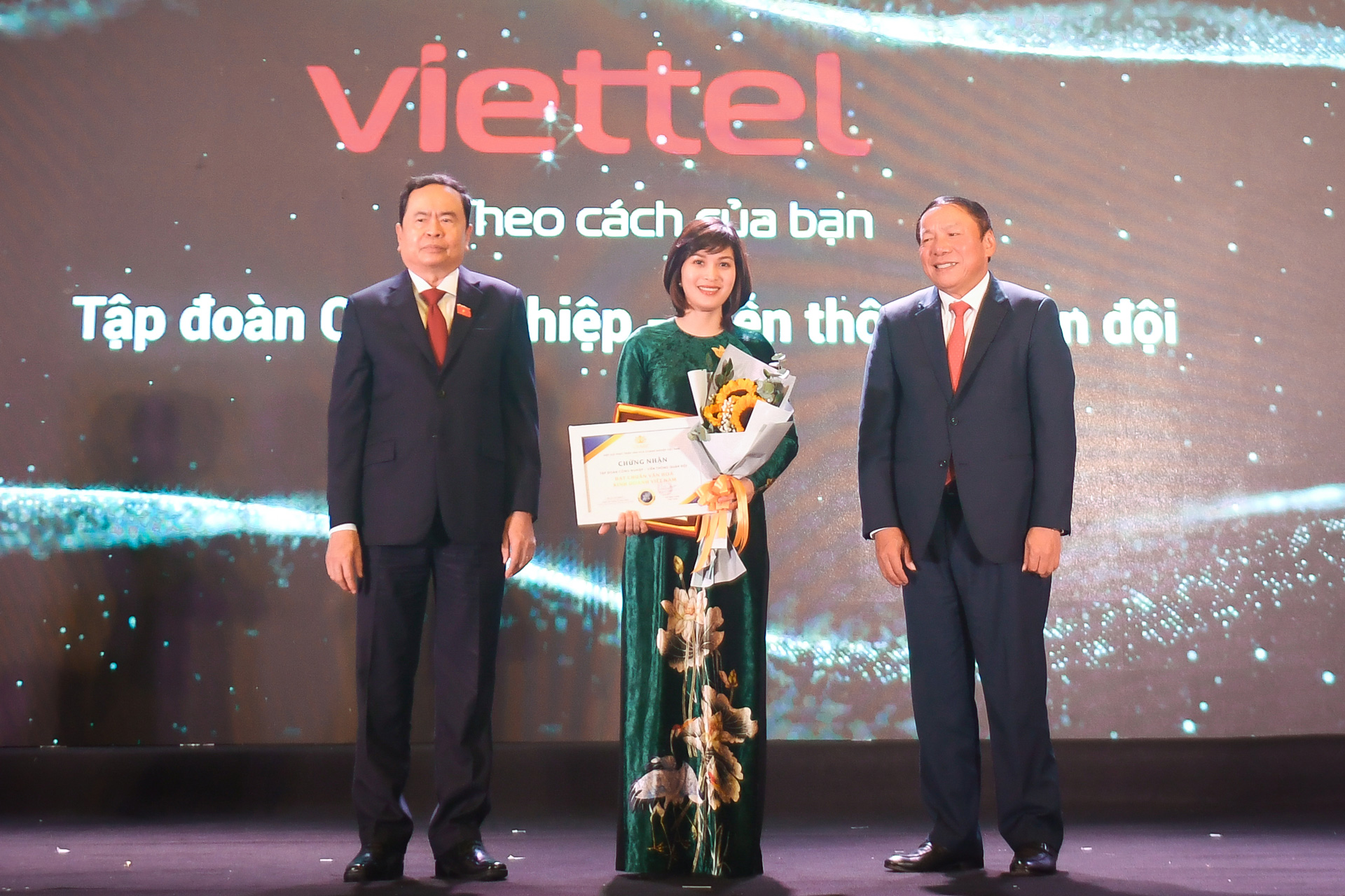 Viettel đạt chuẩn văn hóa kinh doanh Việt Nam 2022